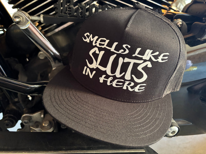 Smells Like Sluts Hat Black